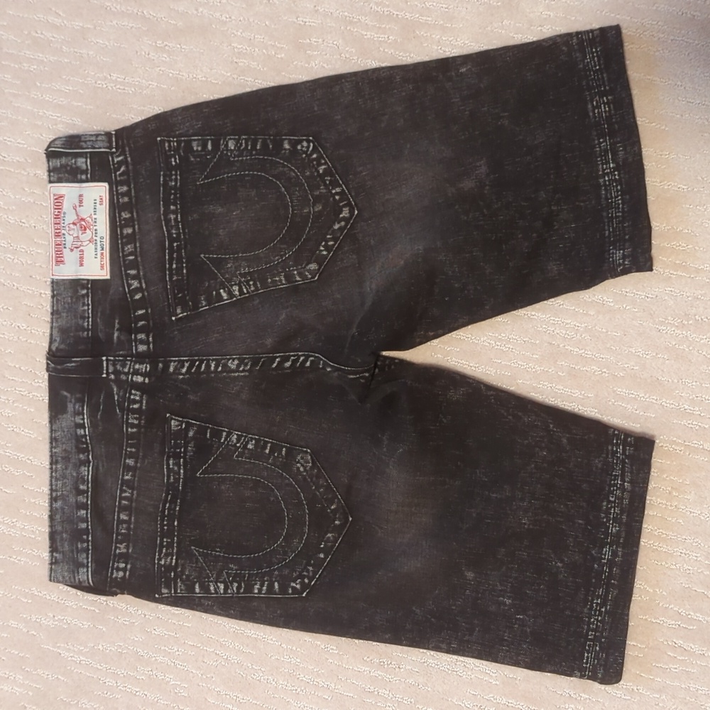 True Religion Shorts - Picture 3 of 4